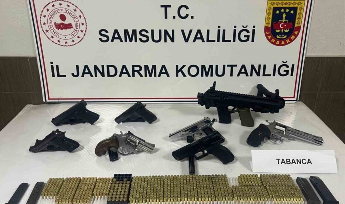 Samsun’un Çarşamba ilçesinde jandarma ekiplerince bir eve düzenlenen operasyonda 8