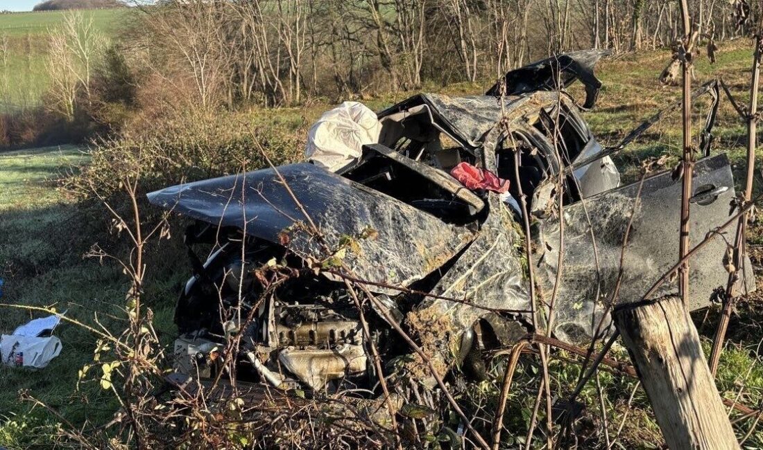 Samsun’un Bafra ilçesinde kontrolden çıkan otomobilin tarlaya uçtuğu kazada 1