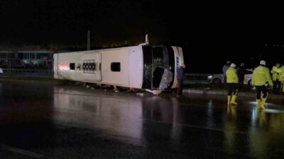 Ankara’dan Gürcistan’a gitmek üzere yola çıkan yolcu otobüsünün Samsun’da devrilmesi