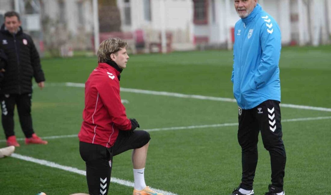 Samsunspor, UEFA Konferans Ligi son 16 play-off turu rövanşında yarın