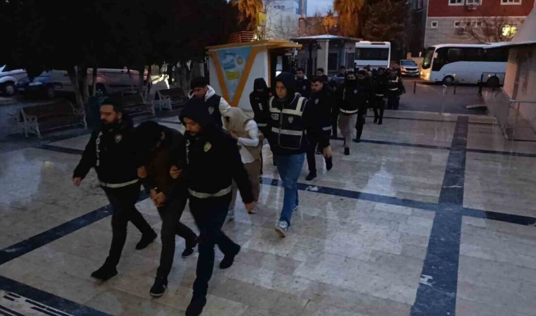 Şanlıurfa’da 28 adrese düzenlenen fuhuş operasyonunda gözaltına alınan 31 zanlıdan