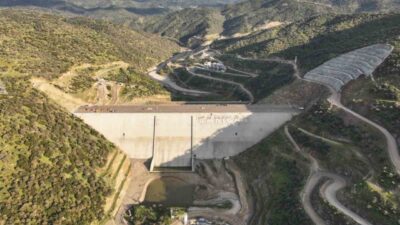 Aydın’da yapımı süren Sarıçay Barajı’nın tamamlanmasıyla birlikte Kuşadası, Söke, Davutlar