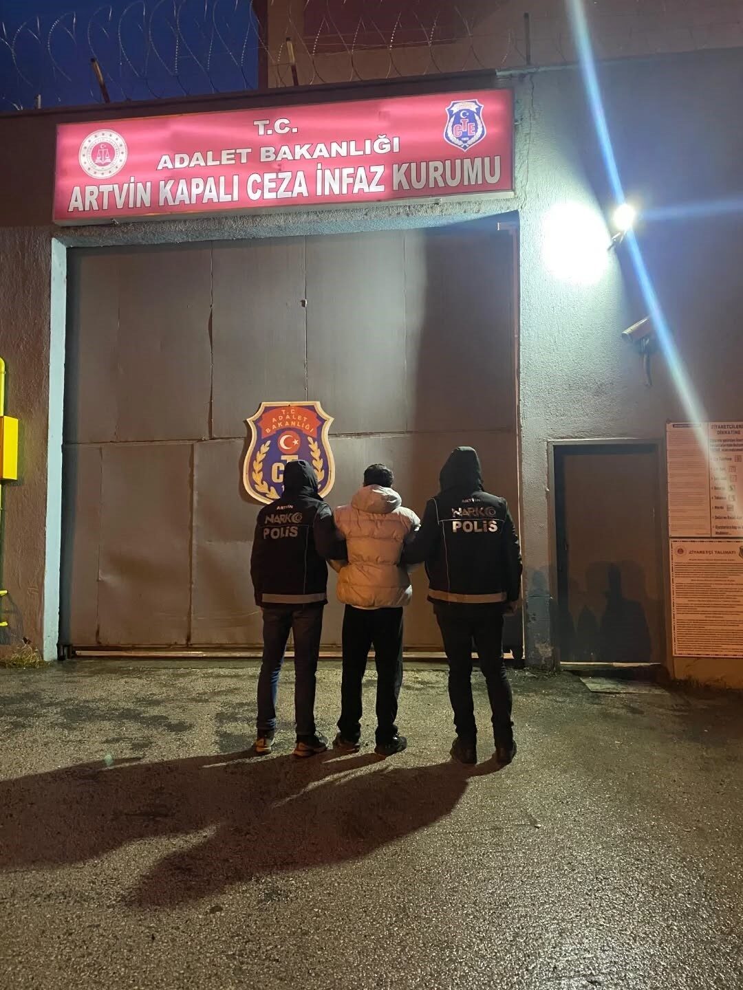 Artvin’in Sarp Sınır Kapısı’nda düzenlenen operasyonda 1 milyon TL değerinde