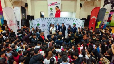 Şehitkamil Belediye Başkanı Umut Yılmaz, Çocuklar Durmasın Projesi kapsamında 6