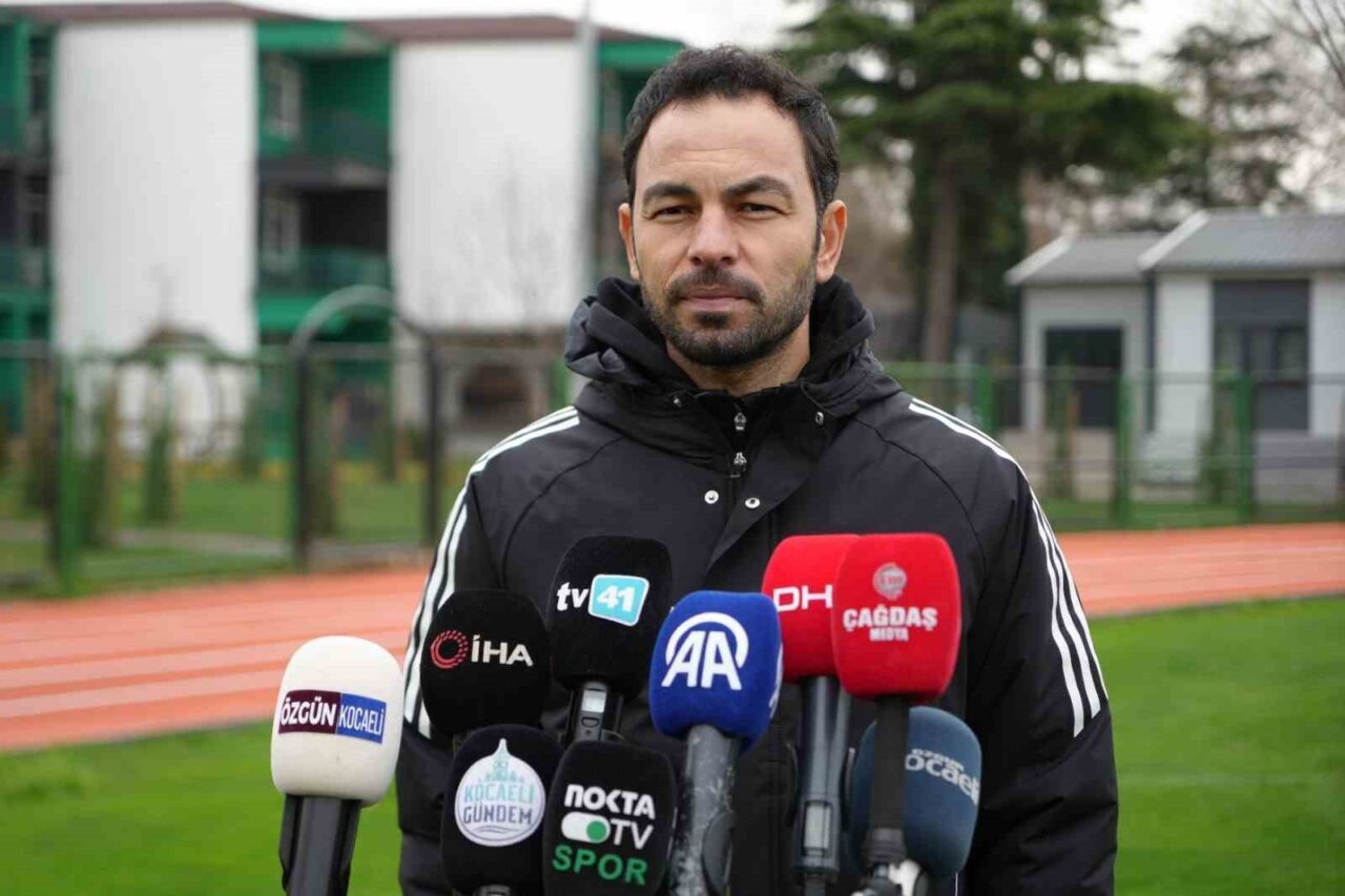 Fenerbahçe maçındaki hakem kararlarını ’utanç verici’ olarak nitelendiren Kocaelispor Teknik