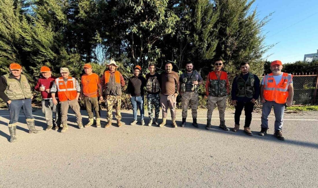 Antalya’nın Serik ilçesinde yaban domuzlarının ekili alanlara verdiği zararı azaltmak