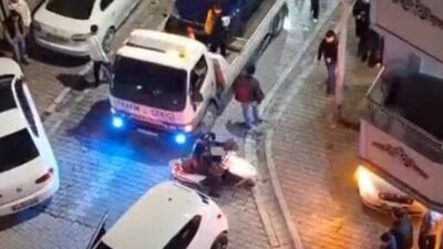 Esenyurt’ta bir grup, ses sistemli araç yükledikleri çakarlı çekiciyle sokak