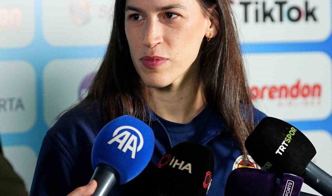 Fenerbahçe’nin milli basketbolcusu Sevgi Uzun, Avrupa kupalarında bu sezon şampiyonluk