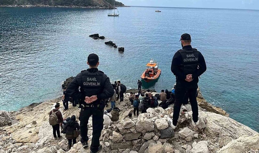 Muğla’nın Seydikemer ilçesi Leylek koyunda yasadışı yollardan yurt dışına çıkış