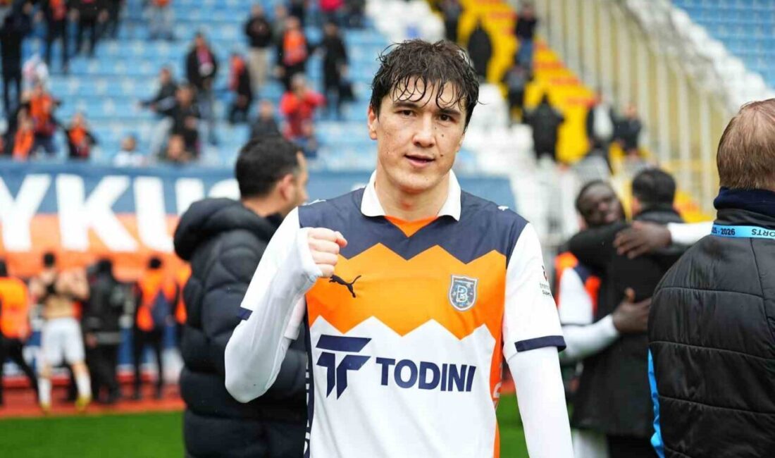 RAMS Başakşehir’in Özbek futbolcusu Eldor Shomurodov, Eyüpspor karşısında attığı golle