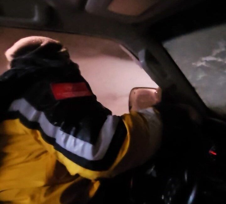 Tunceli’nin Ovacık ilçesinde etkili olan kar yağışı ve tipi, vakaya