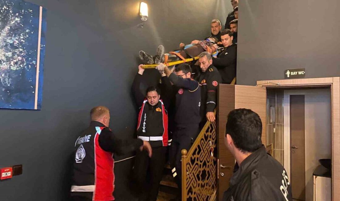 Siirt’te havalandırma boşluğuna düşen kadın itfaiye ekipleri tarafından kurtarıldı. Edinilen