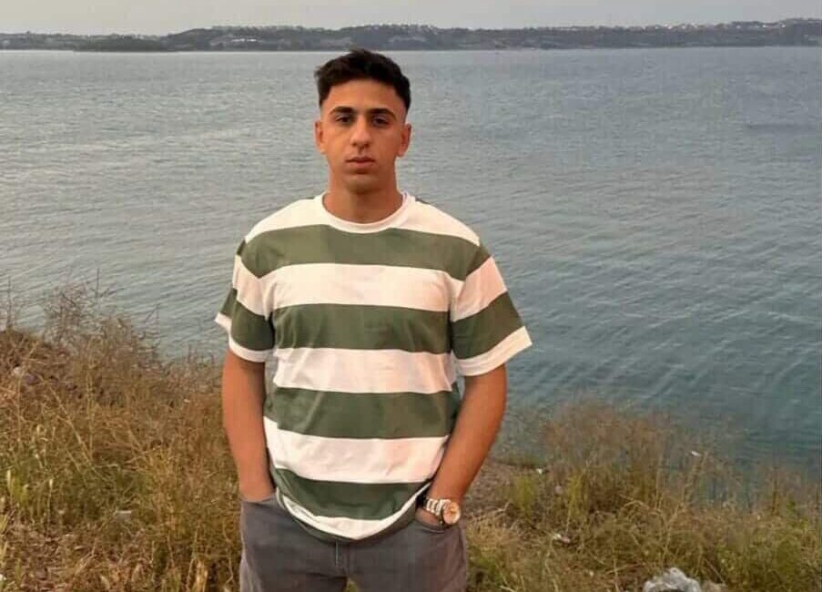 Adana’da 18 yaşındaki genç, elindeki tabancanın kazara ateş alması sonucu