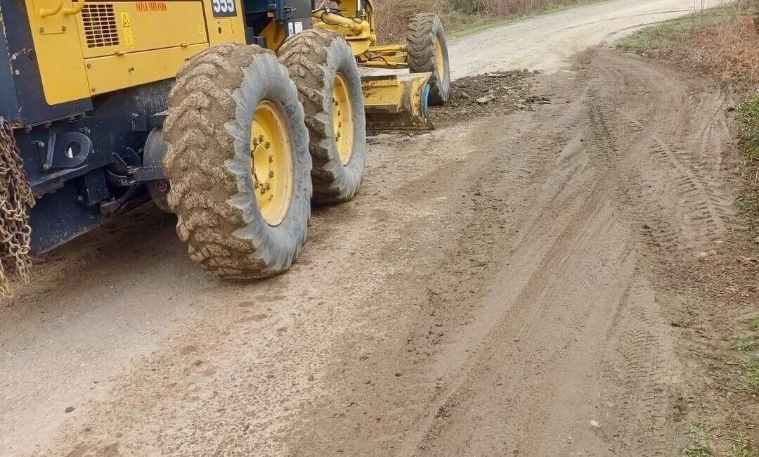 Sinop’ta, kar yağışları sonrası oluşan heyelanlar nedeniyle temizlik ve dolgu