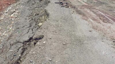 Sinop’un Ayancık ilçesine bağlı Aygördü köyünde heyelan nedeniyle zarar gören