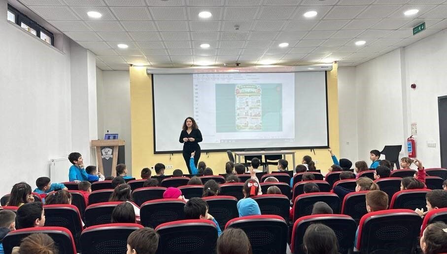 Gerze Toplum Sağlığı Merkezi Eğitim Birimi, okullarda “İklim Değişikliği” eğitimlerine