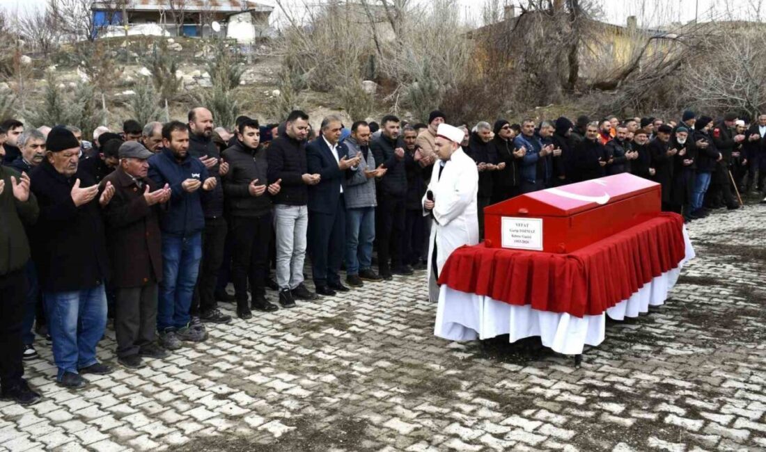 Sivaslı Kıbrıs Gazisi Garip Tozman son yolculuğuna uğurlandı. Sivas’ın Gürün