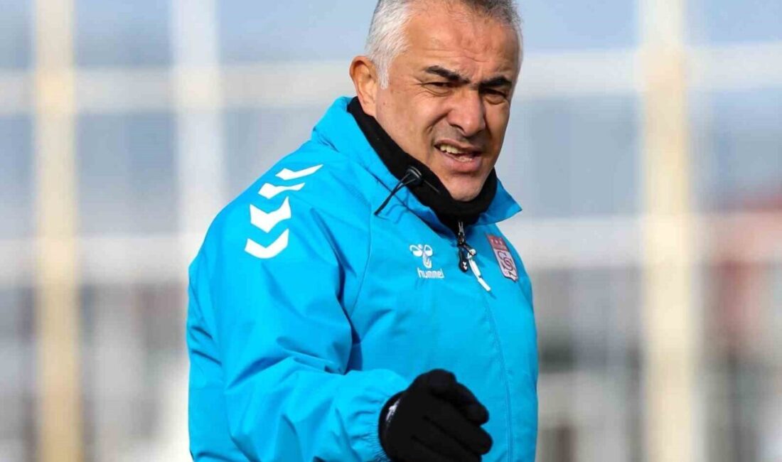 Özbelsan Sivasspor, teknik direktör Mehmet Altıparmak ile yolların ayrıldığını duyurdu.