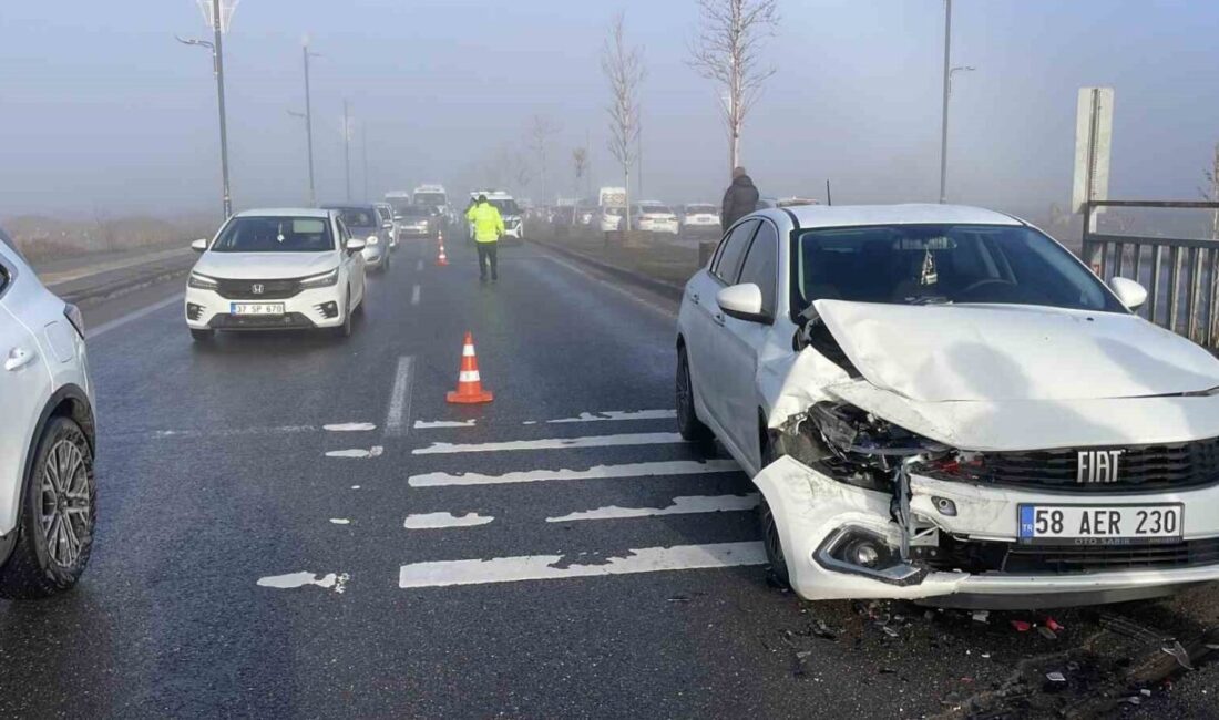 Sivas’ta yoğun sis ve buzlanma kazaları beraberinde getirdi. Meydana gelen