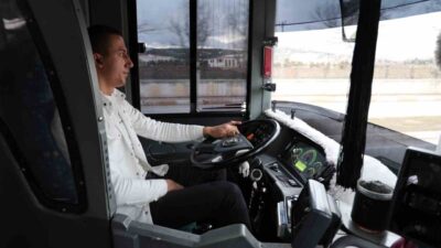 Sivas’ta bir halk otobüsü sürücüsü, yaptığı hareket ile ‘insanlık ölmemiş’