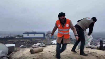 Şanlıurfa’nın Siverek ilçesinde kar ve yağmur nedeniyle evi kullanılamaz hale