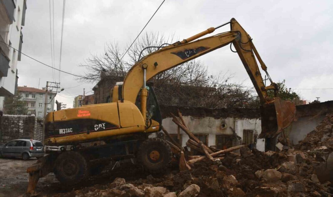Şanlıurfa’nın Siverek ilçeisnde can ve mal güvenliğini tehdit eden metruk