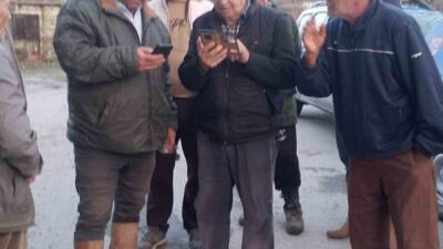 Aydın’ın Söke ilçesine bağlı 8 haneli Karaatlı ve 13 haneli