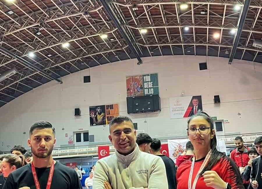 Manisa’da gerçekleştirilen şampiyonada mücadele eden Sökeli sporcular, dikkatleri üzerine çekerken