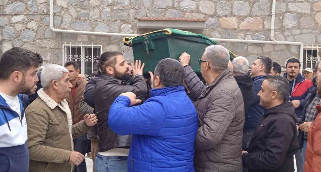 Söke’nin en yaşlı isimlerinden, Serçin Mahallesi sakinlerinden 107 yaşındaki Ayşe