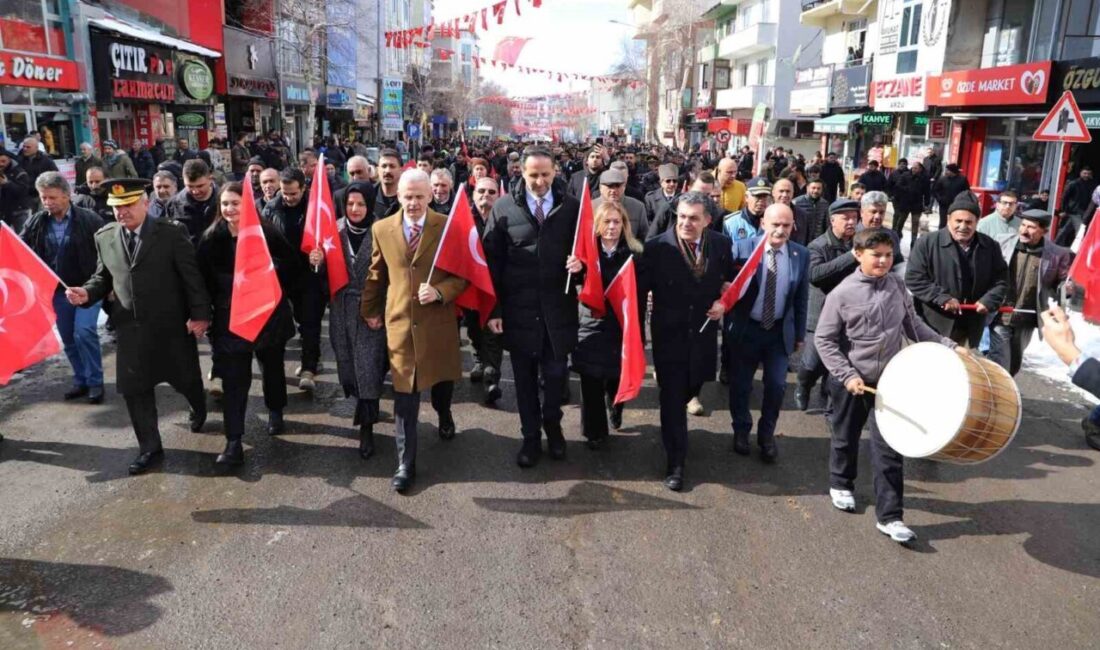 Ardahan’ın işgalden kurtuluşunun 105’inci yıl dönümünde Solo Türk gösterisi soluk