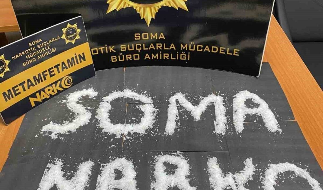 Manisa’nın Soma ilçesinde polis ekiplerinin düzenlediği iki ayrı operasyonda yüklü