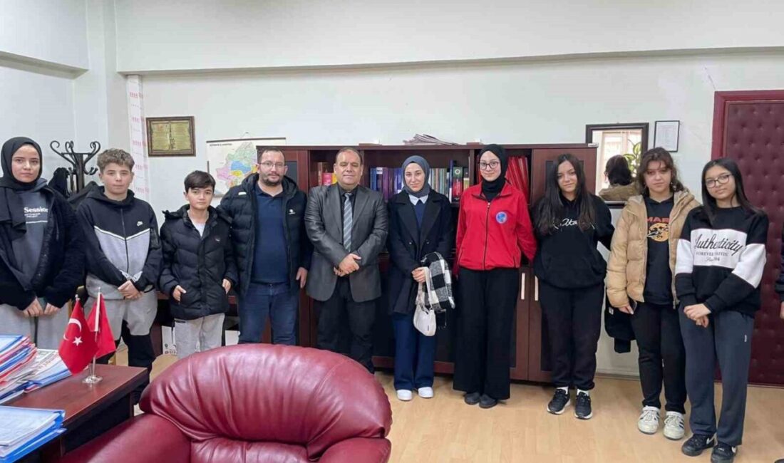 Kütahya’nın Pazarlar İlçesinde eğitim faaliyete gösteren Pazarlar Spor Lisesi öğrencileri