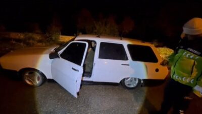 Mersin’in Aydıncık ilçesinde standart dışı teknik değişiklik yapılan plakasız otomobil