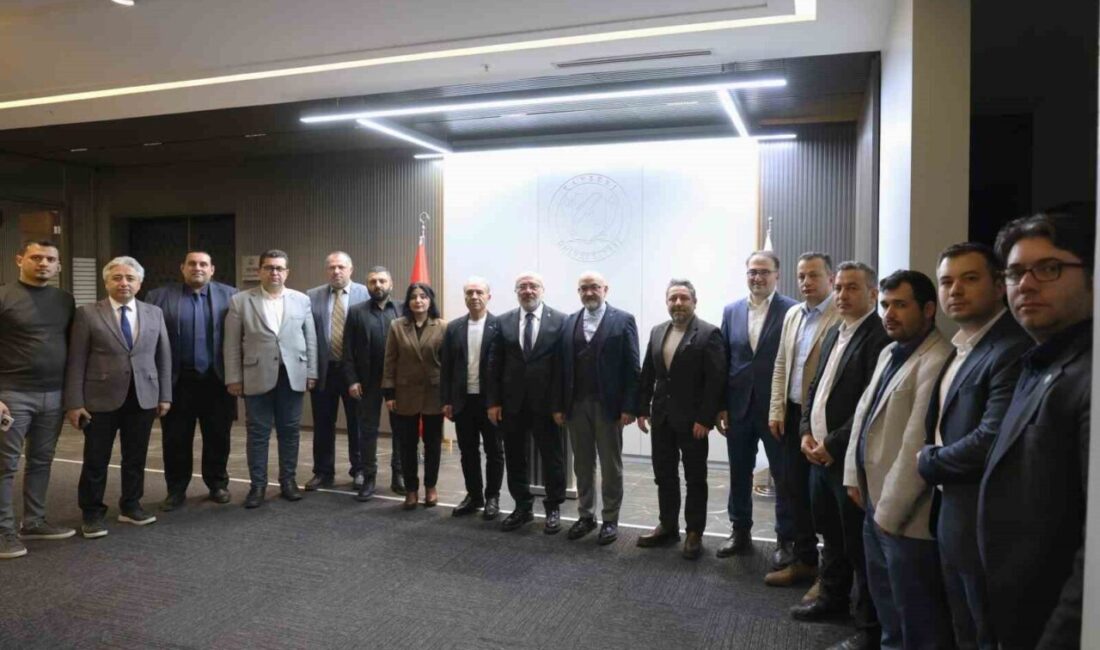 Kayseri Üniversitesi (KAYÜ) tarafından önlisans öğrencileri ve mezunlarına yönelik olarak