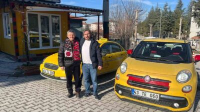 Kütahya’nın Tavşanlı ilçesinde yaşayan taksici Halil İbrahim Gülsoy ve oğlu