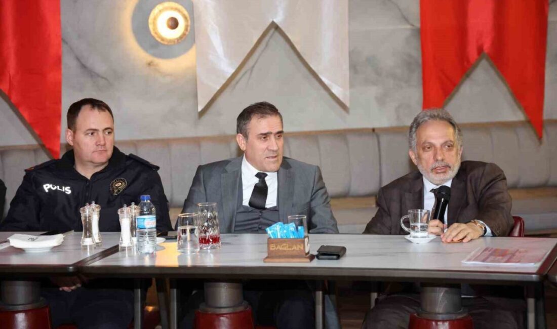 Talas’ta her ay düzenli olarak gerçekleştirilen muhtarlar toplantısı bu ay