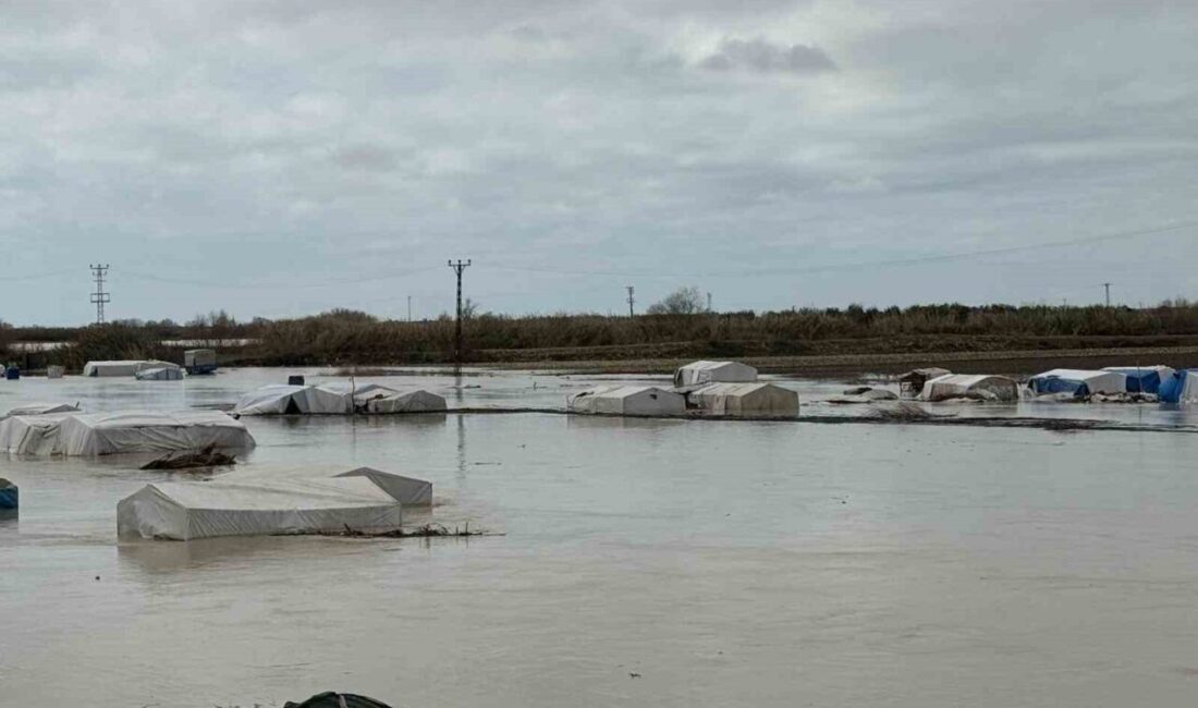 Mersin’in Tarsus ilçesinde iki gündür aralıksız etkili olan sağanak yağış,