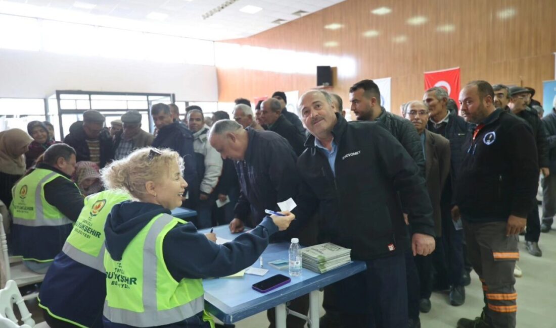 Denizli Büyükşehir Belediyesi ile Tavas Belediyesi iş birliğinde yürütülen “Üreticiye