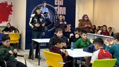 Kütahya’nın Tavşanlı ilçesinde, Kahramanmaraş merkezli depremlerde hayatını kaybeden vatandaşlar için