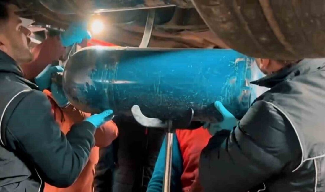 Tekirdağ’ın Çorlu ilçesinde narkotik ekiplerince bir araçta yapılan aramada, yakıt