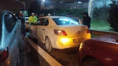 TEM Otoyolu Ümraniye-Fatih Sultan Mehmet (FSM) Köprüsü ayrımında sabah saatlerinde