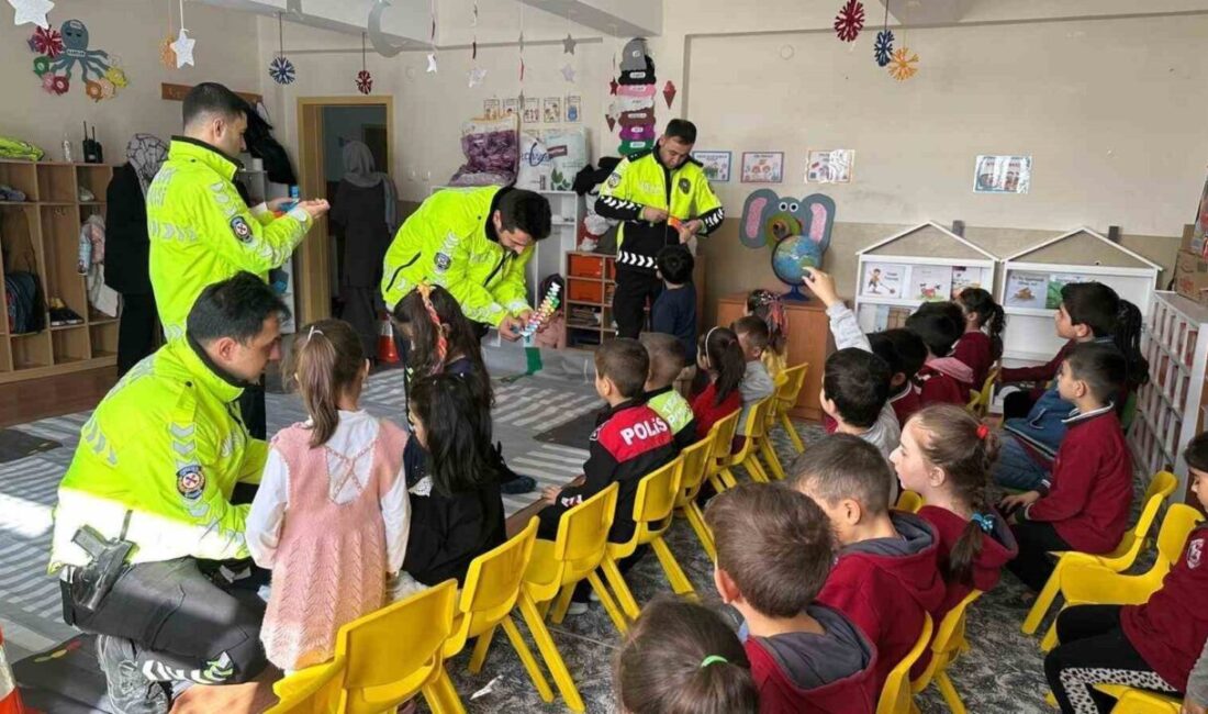 Erzincan Emniyet Müdürlüğü Tercan Bölge Trafik Denetleme İstasyon Amirliği personeli