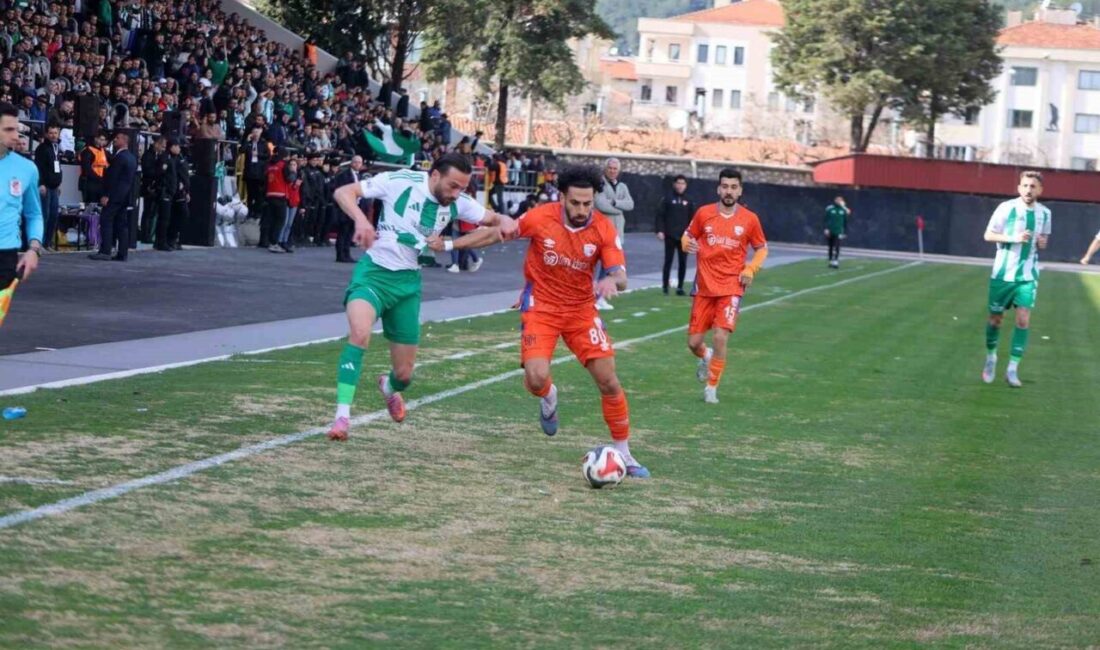 TFF 2. Lig beyaz. Grup’ta 27. hafta mücadelesinde Muğlaspor sahasında