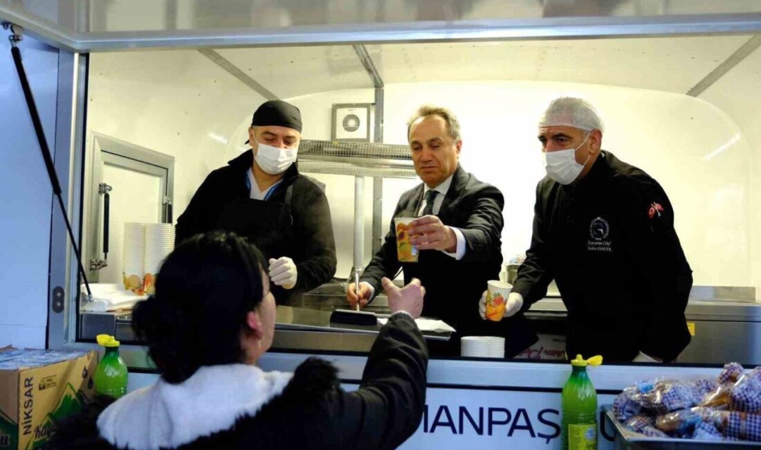 Tokat Gaziosmanpaşa Üniversitesi Hastanesi’nde hasta, refakatçi ve vatandaşlara yönelik başlatılan