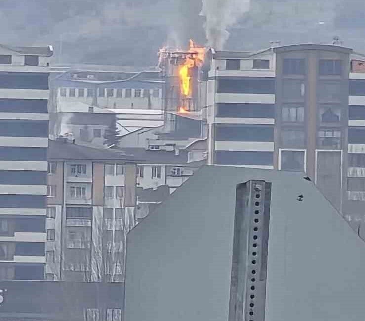 Tokat Organize Sanayi Bölgesi’nde faaliyet gösteren bir kereste fabrikasının silosunda