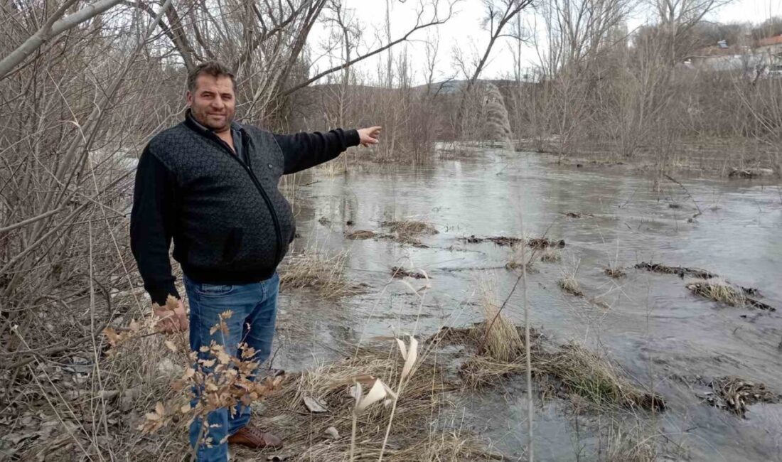 Tokat’ın Artova ilçesinde etkili olan yağışların ardından Kunduz Deresi’nin taşması