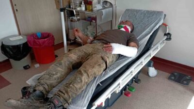 Tokat’ın Yeşilyurt ilçesinde seyir halindeyken kontrolden çıkarak tarlaya düşen otomobilin