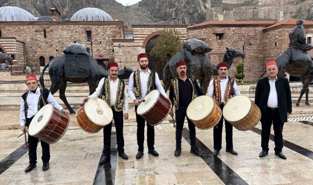 Tokat Belediyesi tarafından belirlenen 21 ramazan davulcusu, tarihi Sulusokak’ta son