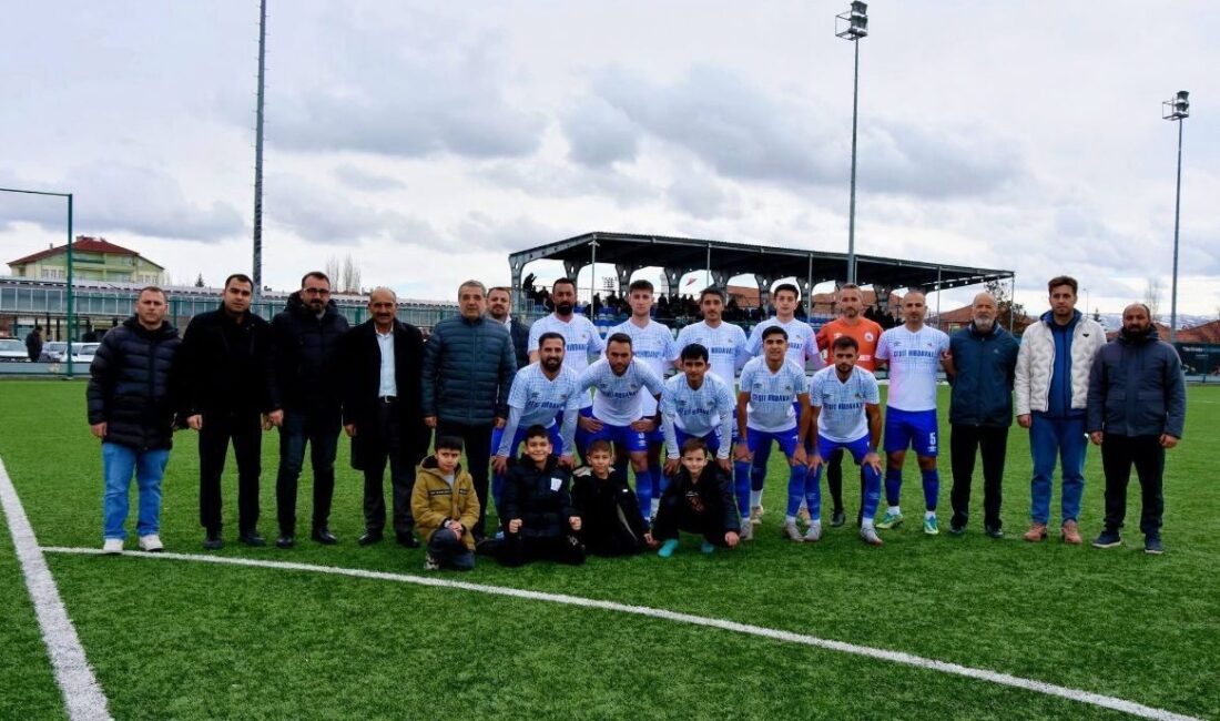 Kayseri 1. Amatör Küme Şampiyonu Yolspor’u ağırlayan Tomarza Belediyespor, sahadan