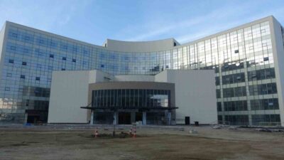 Trabzon’da Şenol Güneş Spor Kompleksi’nin yanındaki dolgu alanında, yapımı süren